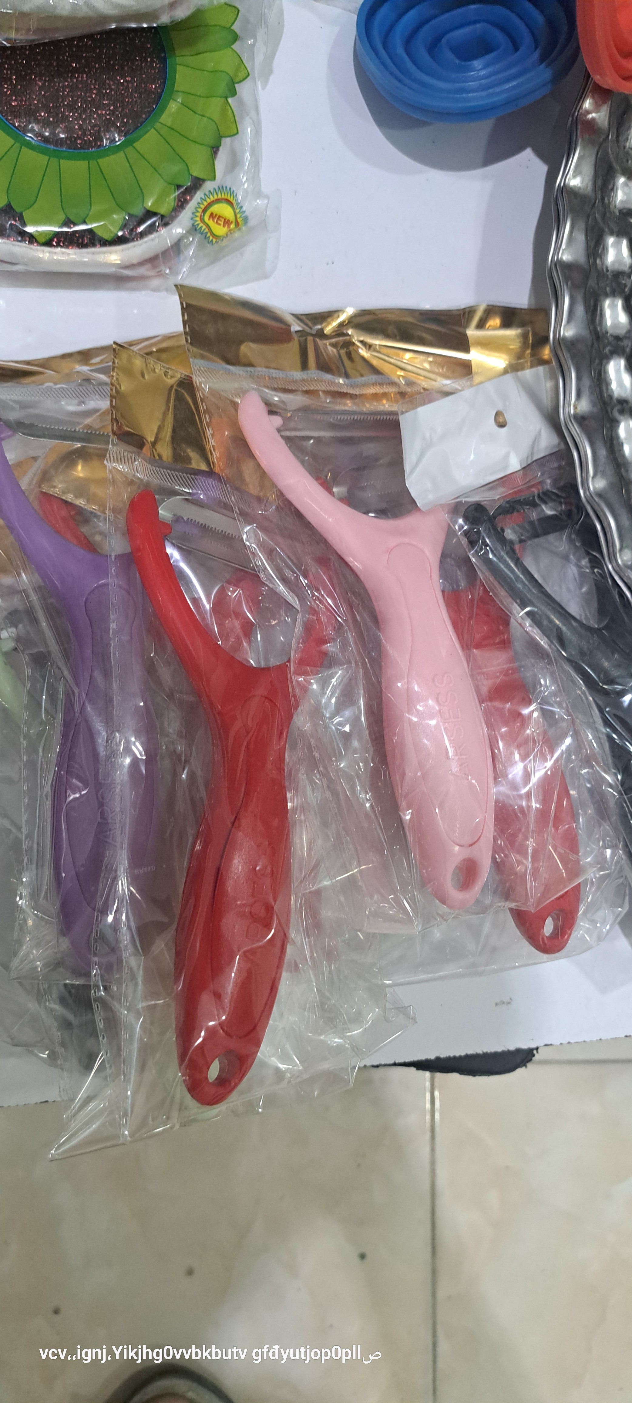 پوسکن مانلی تیز  دسته کمانی