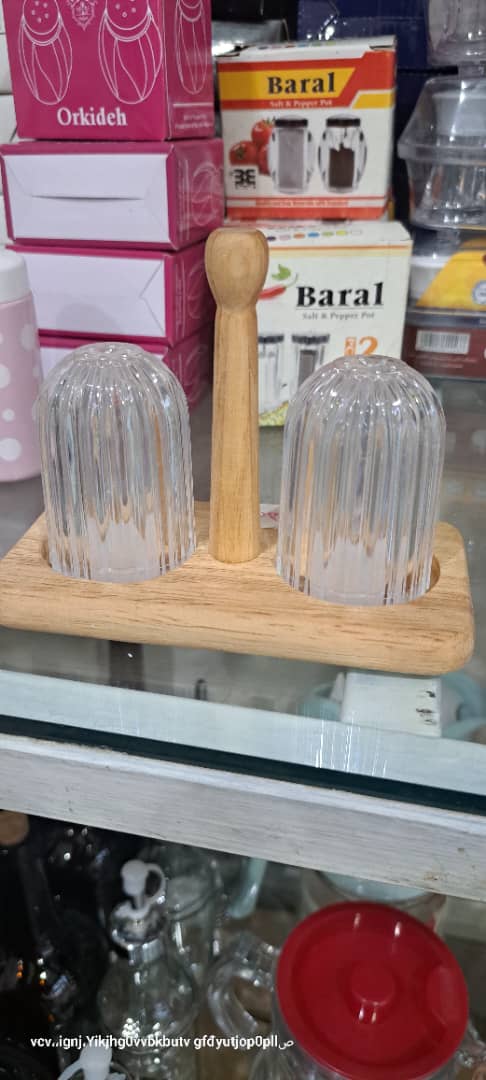 نمک پاش  جفتی با استند چوبی